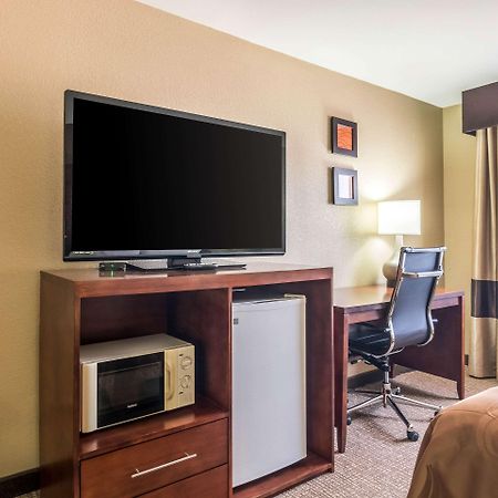 Quality Inn & Suites Salem Near I-57 Bagian luar foto